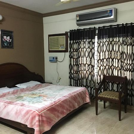 Hotel Royal Wings Nedumbassery Buitenkant foto